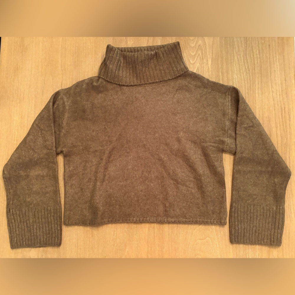 Z Supply Ursa Turtleneck Cropped Sweater Top l Color: Martini l Size: Medium NWT - Picture 6 of 13